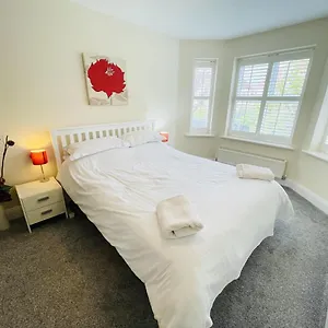 Flat 3 - Seabreeze - 2 Bedrooms Apartment Bournemouth